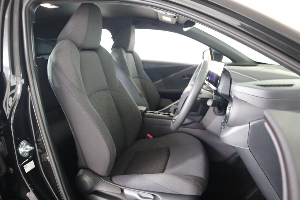 Used Toyota C-HR 2025 for sale - 77952841: Photo 13