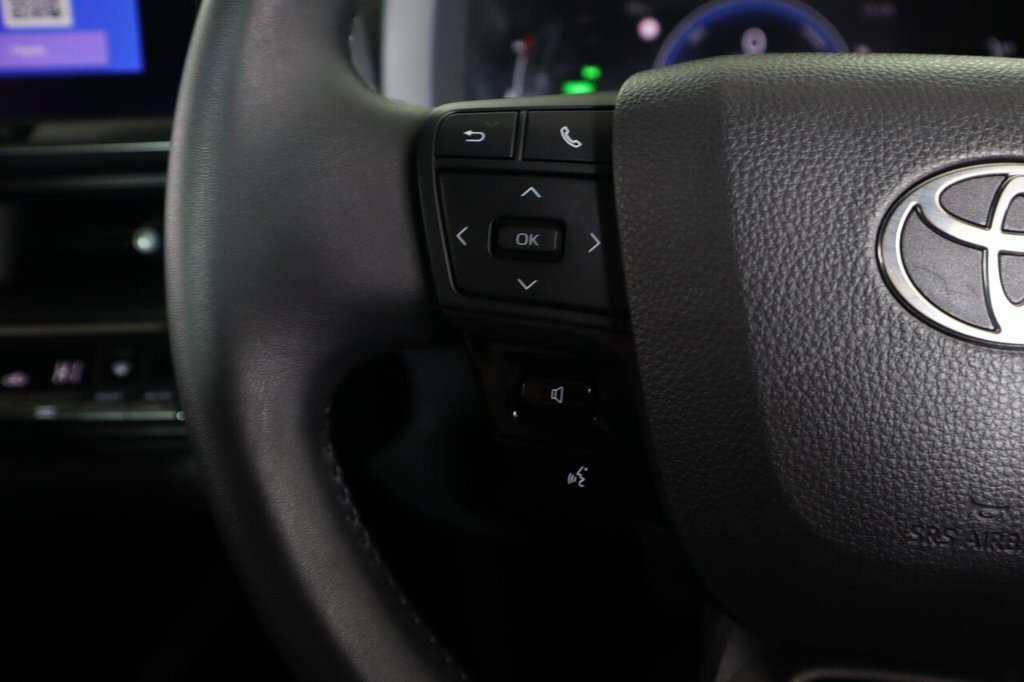 Used Toyota C-HR 2025 for sale - 77952841: Photo 18