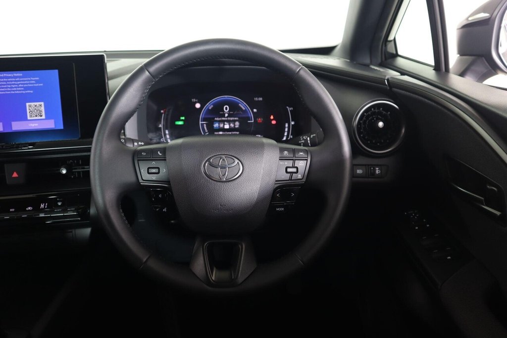 Used Toyota C-HR 2025 for sale - 77952841: Photo 45