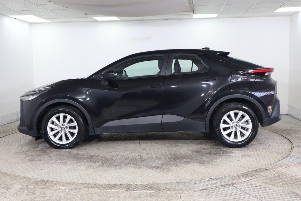 Used Toyota C-HR 2025 for sale - 77952841: Photo 6