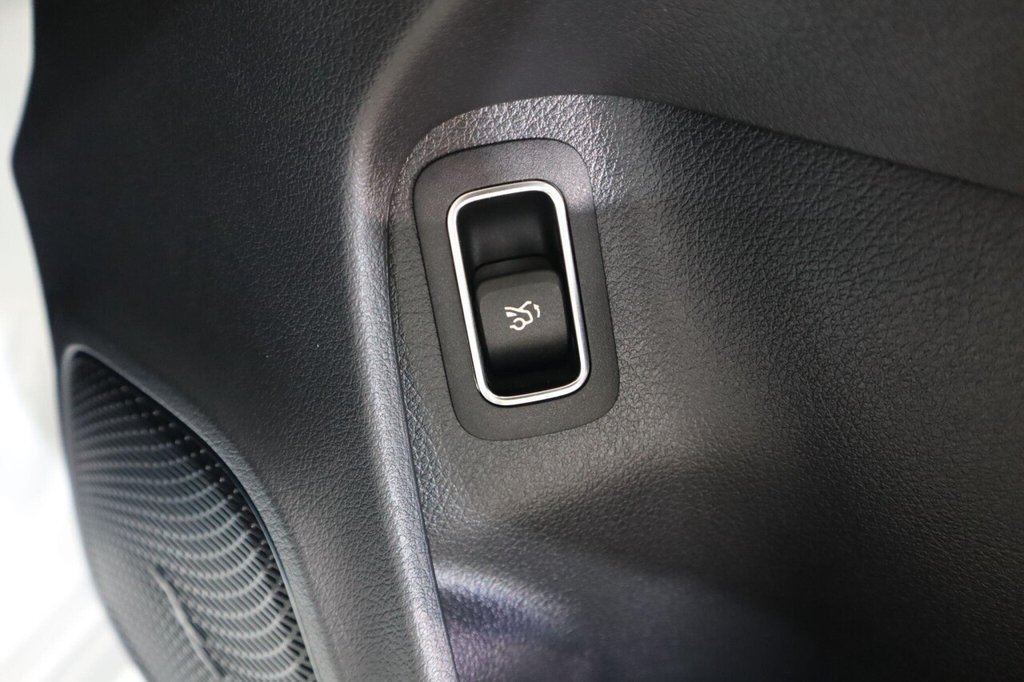 Used Mercedes-Benz CLA 2021 for sale - 76986387: Photo 22