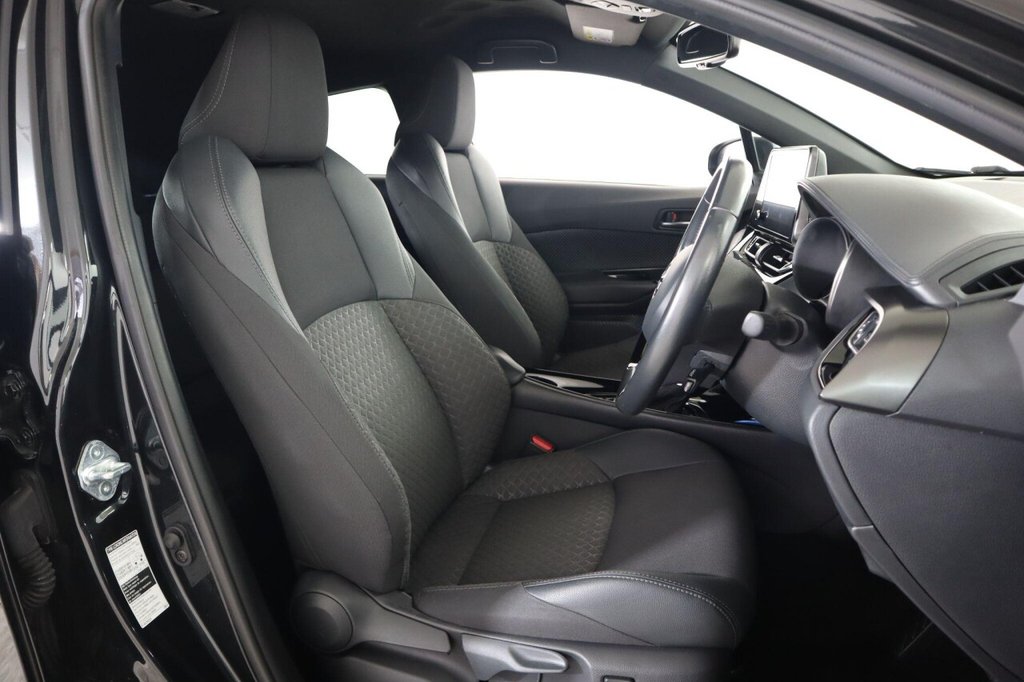 Used Toyota C-HR 2022 for sale - 76496454: Photo 14