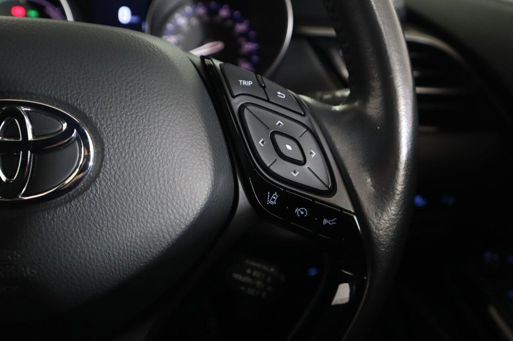 Used Toyota C-HR 2022 for sale - 76496454: Photo 19