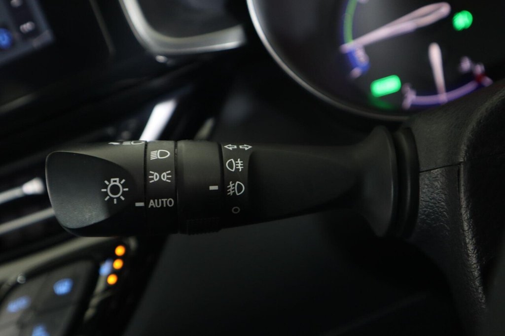 Used Toyota C-HR 2022 for sale - 76496454: Photo 32