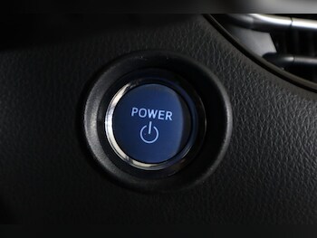 Used Toyota C-HR 2022 for sale - 76496454: Photo