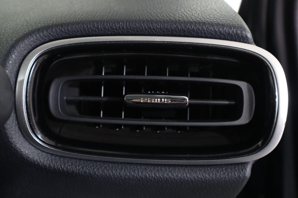 Used Toyota Prius 2022 for sale - 76604970: Photo 25