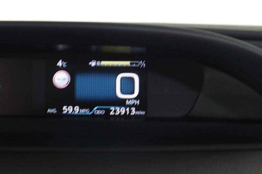 Used Toyota Prius 2022 for sale - 76604970: Photo 43