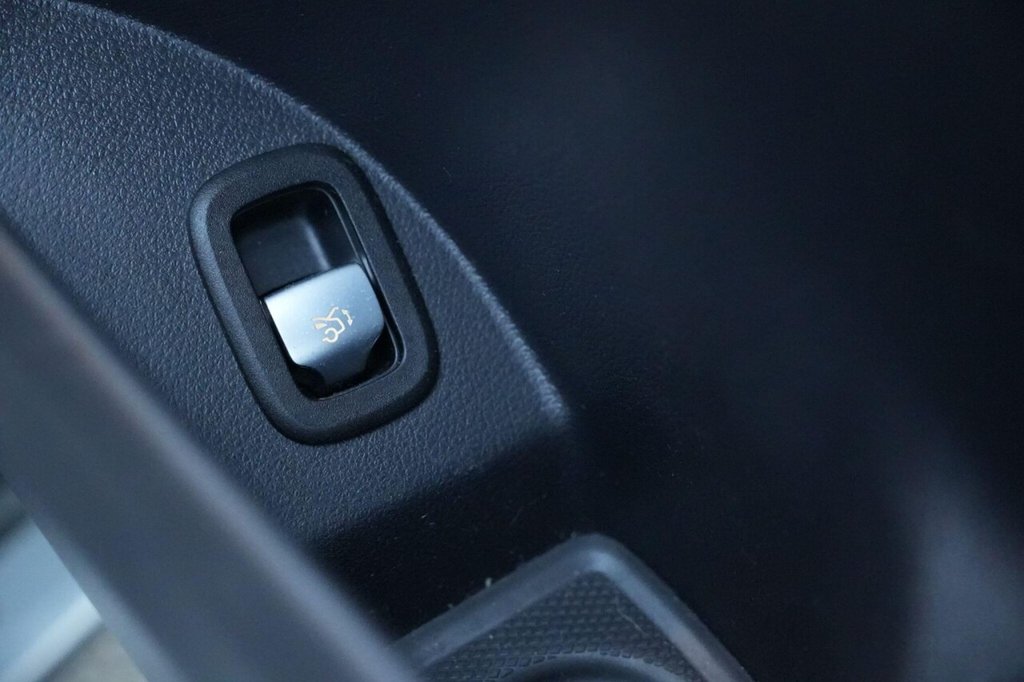 Used Mercedes-Benz GLC 2023 for sale - 77263890: Photo 26