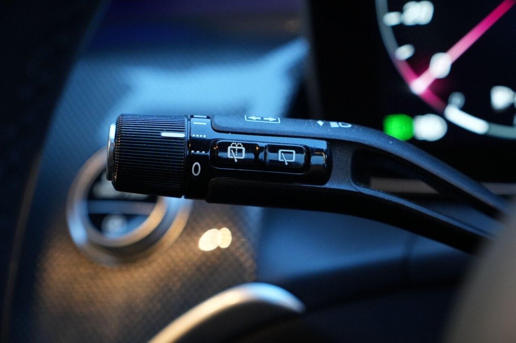 Used Mercedes-Benz GLC 2023 for sale - 77263890: Photo 27