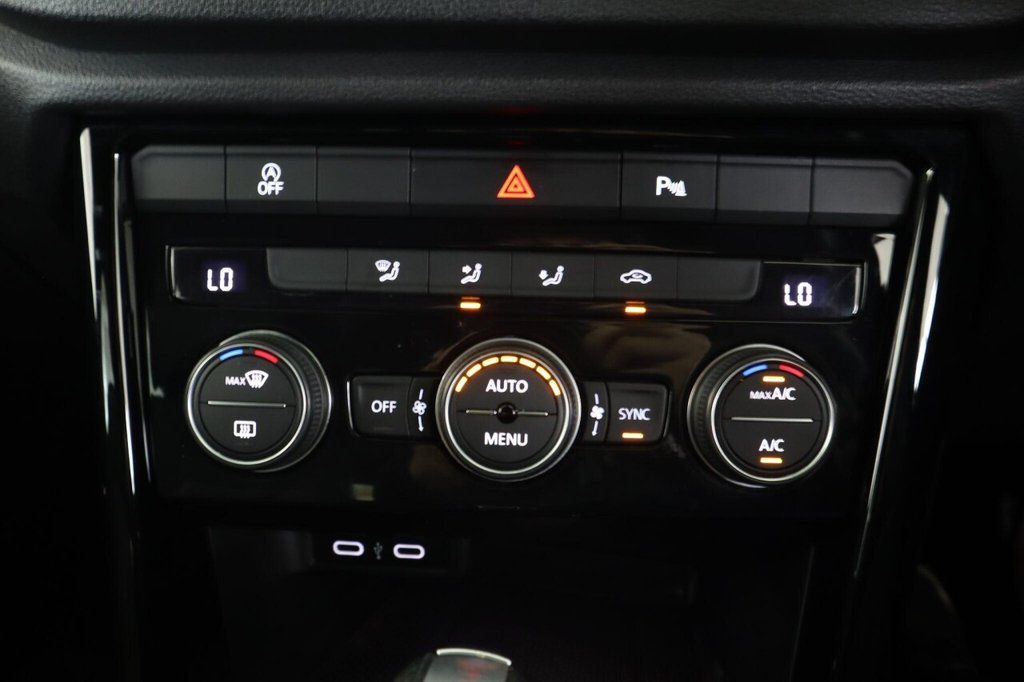 Used Volkswagen T-Roc 2021 for sale - 77287450: Photo 22