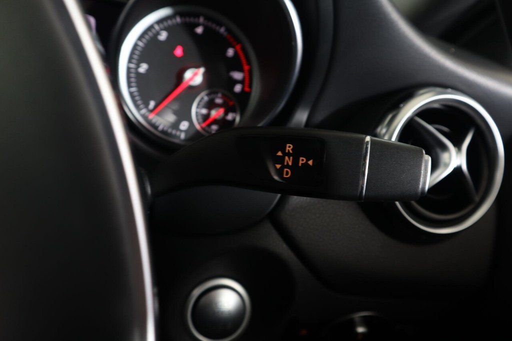 Used Mercedes-Benz GLA 2018 for sale - 77880173: Photo 18