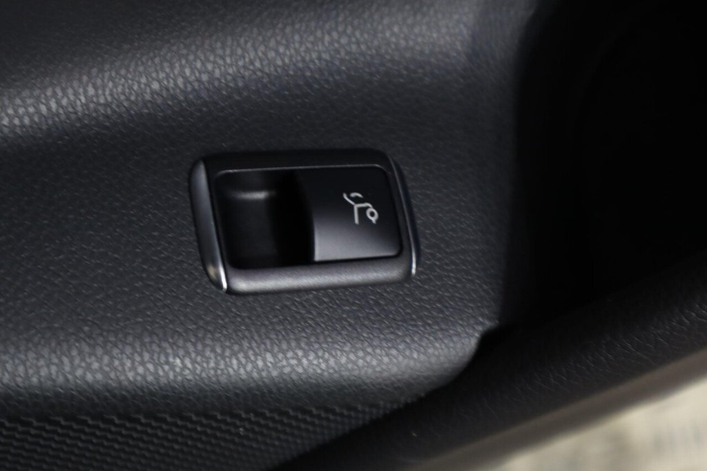 Used Mercedes-Benz GLA 2018 for sale - 77880173: Photo 26