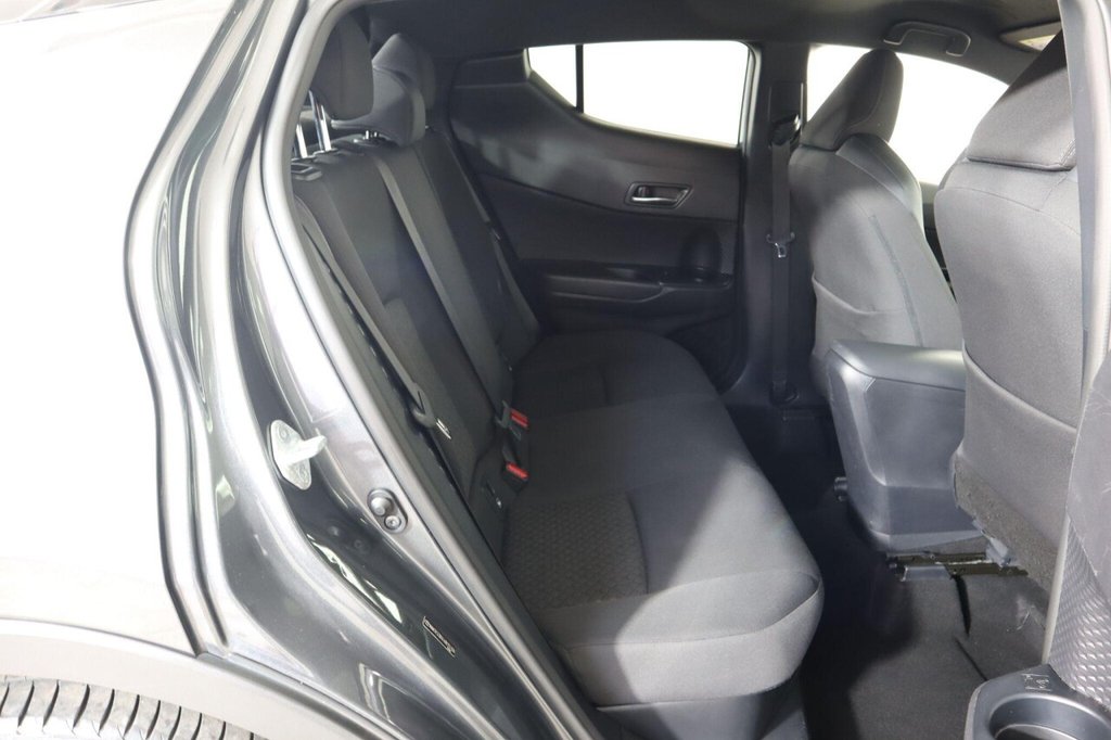 Used Toyota C-HR 2022 for sale - 76376060: Photo 15