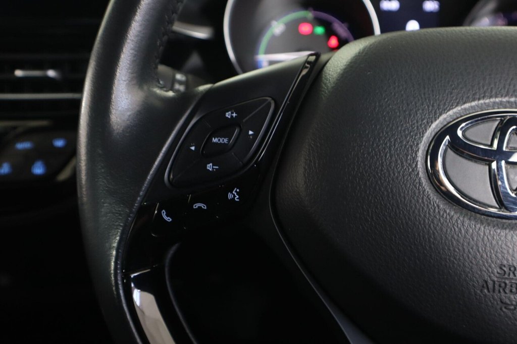 Used Toyota C-HR 2022 for sale - 76376060: Photo 18