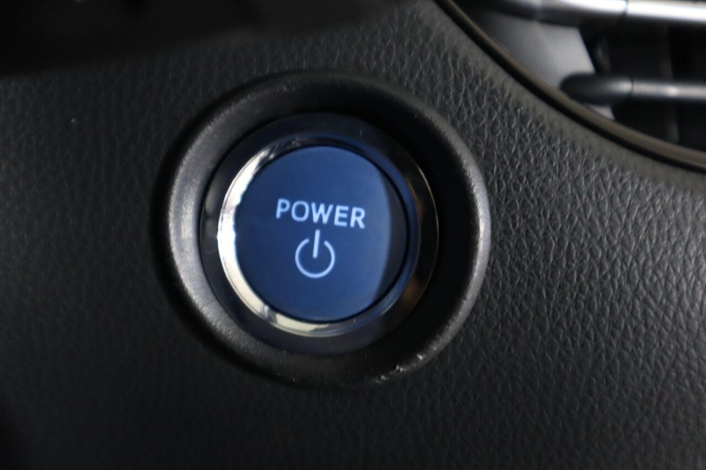 Used Toyota C-HR 2022 for sale - 76376060: Photo 24