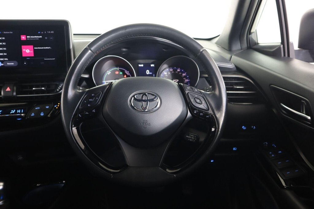 Used Toyota C-HR 2022 for sale - 76376060: Photo 47