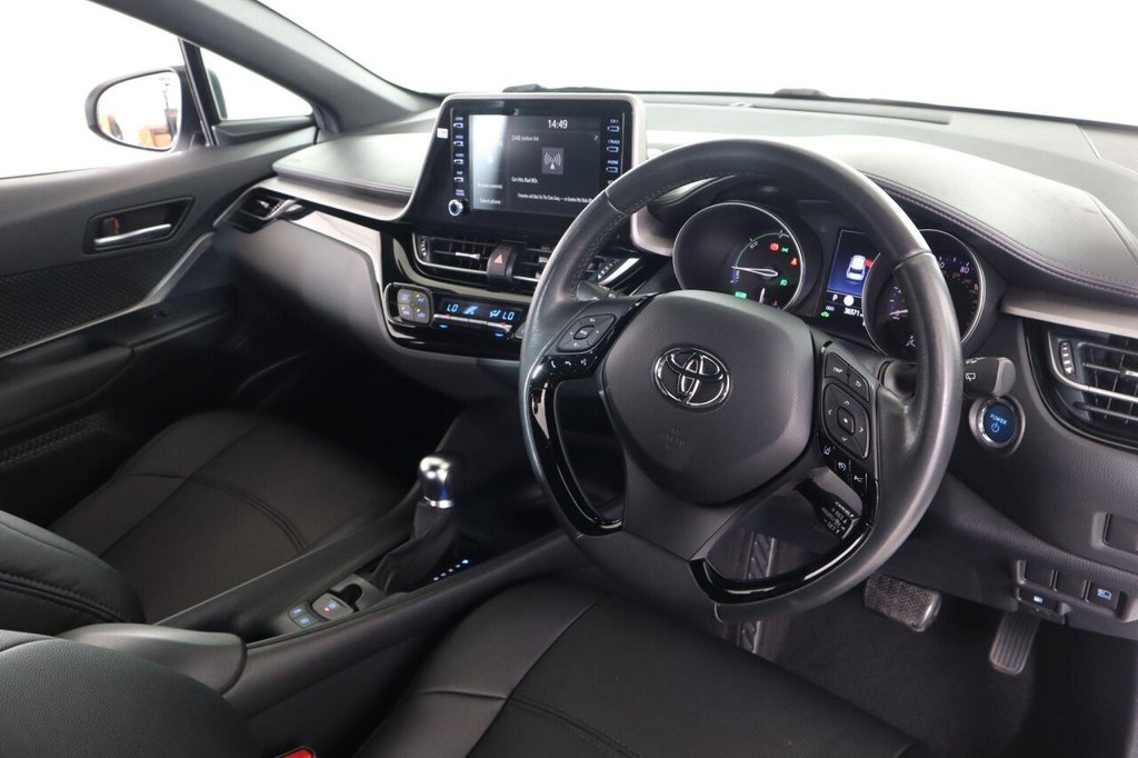 Used Toyota C-HR 2023 for sale - 76914788: Photo 11