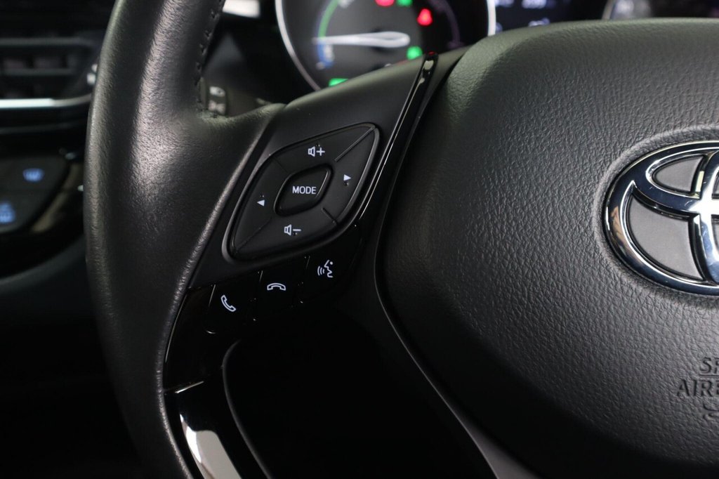 Used Toyota C-HR 2023 for sale - 76914788: Photo 18