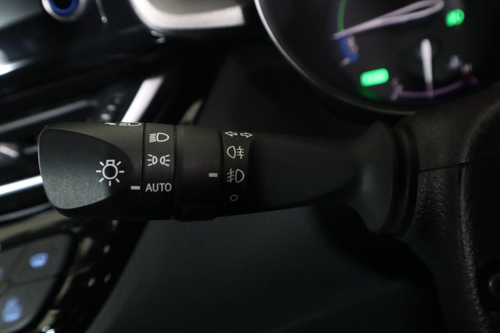 Used Toyota C-HR 2023 for sale - 76914788: Photo 20