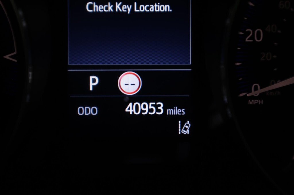 Used Toyota C-HR 2023 for sale - 76914788: Photo 39