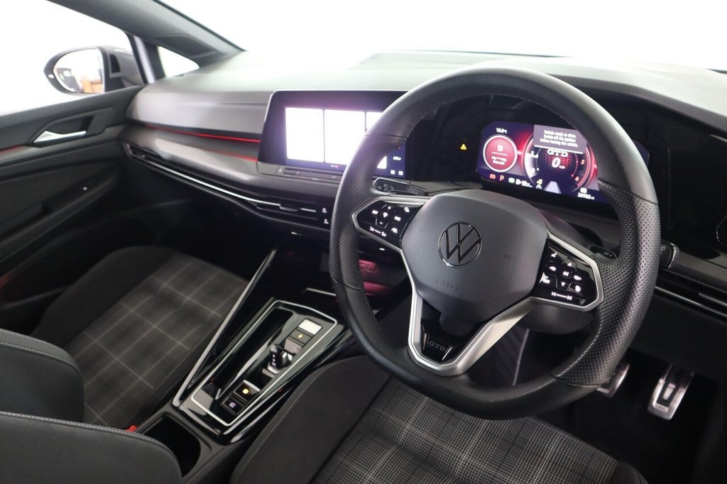 Used Volkswagen Golf 2023 for sale - 76256260: Photo 12