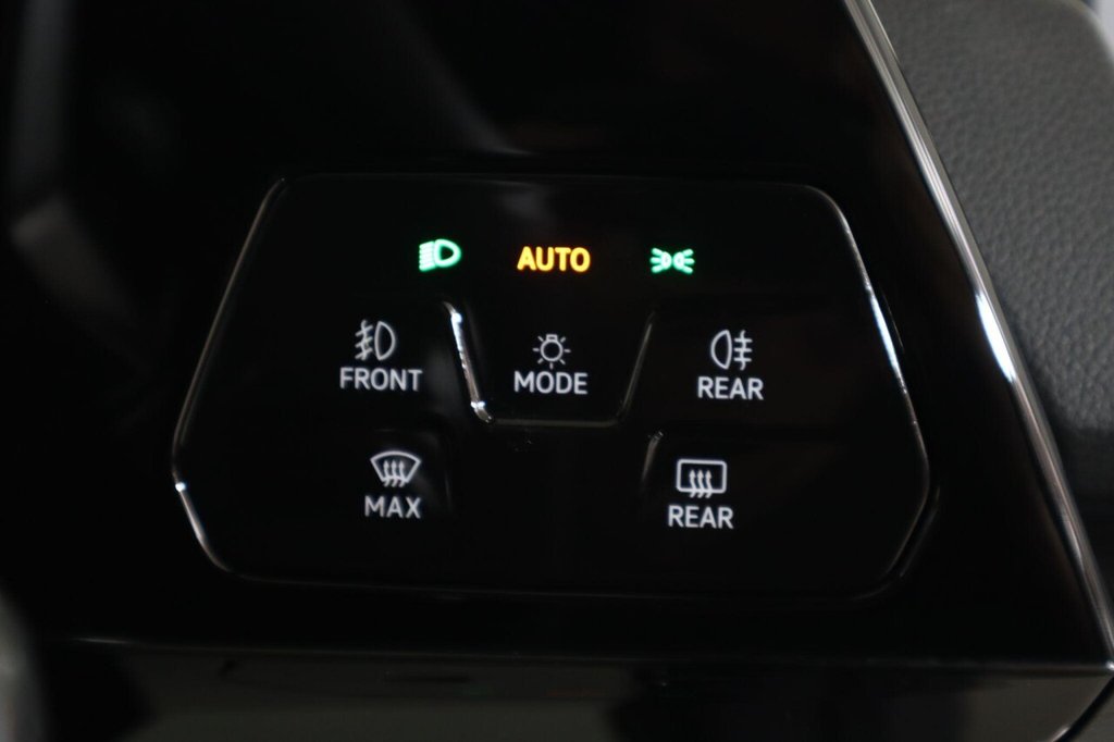 Used Volkswagen Golf 2023 for sale - 76256260: Photo 23