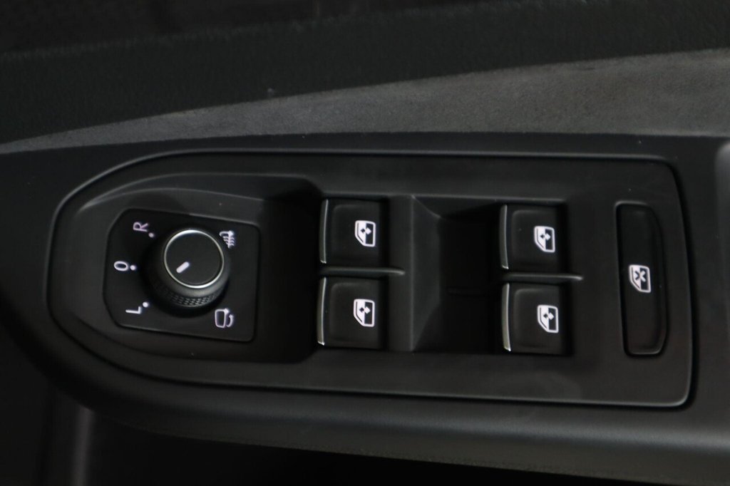 Used Volkswagen Golf 2023 for sale - 76256260: Photo 25