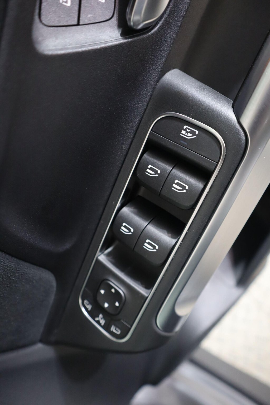 Used Mercedes-Benz GLB 2023 for sale - 76986137: Photo 17