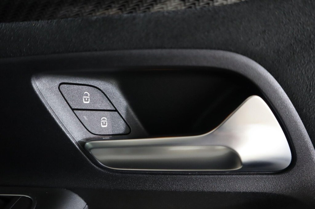 Used Mercedes-Benz GLB 2023 for sale - 76986137: Photo 19