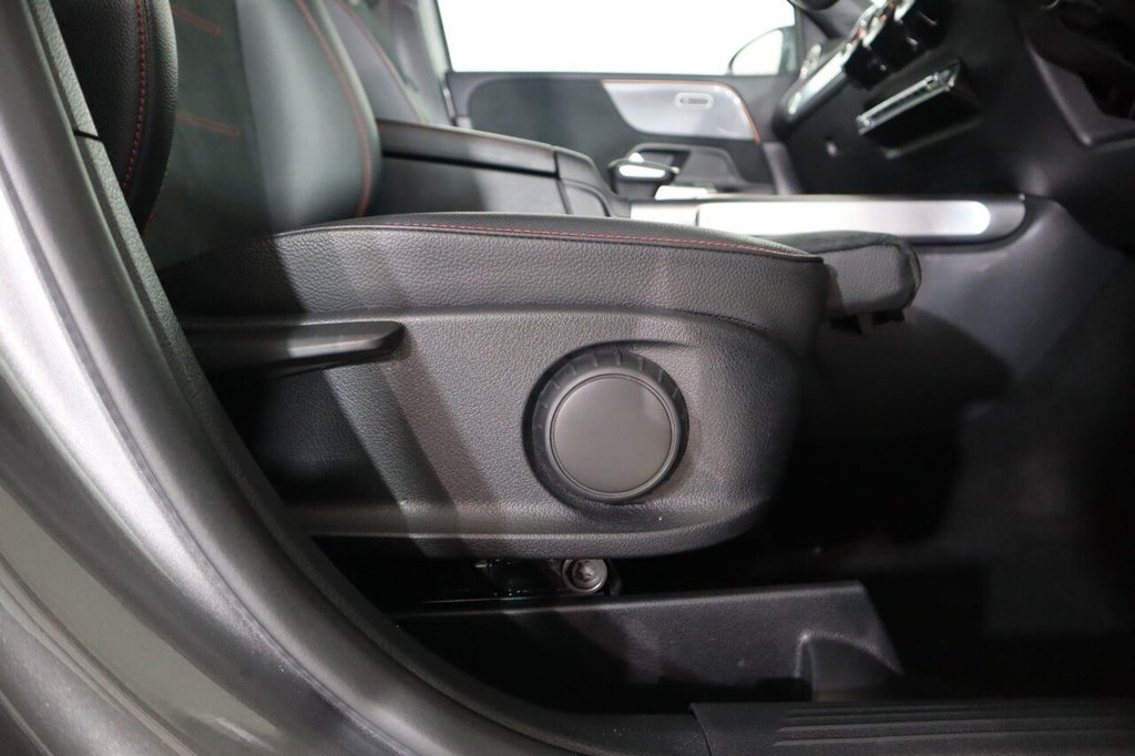 Used Mercedes-Benz GLB 2023 for sale - 76986137: Photo 21