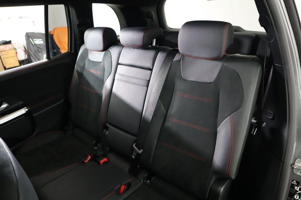 Used Mercedes-Benz GLB 2023 for sale - 76986137: Photo 32