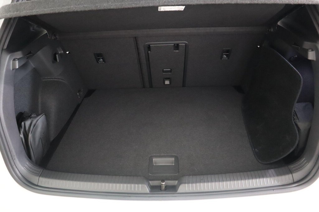 Used Volkswagen Golf 2023 for sale - 77027520: Photo 15