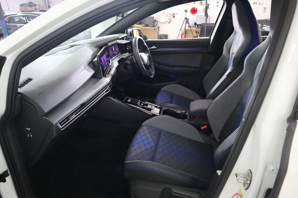 Used Volkswagen Golf 2023 for sale - 77027520: Photo 30