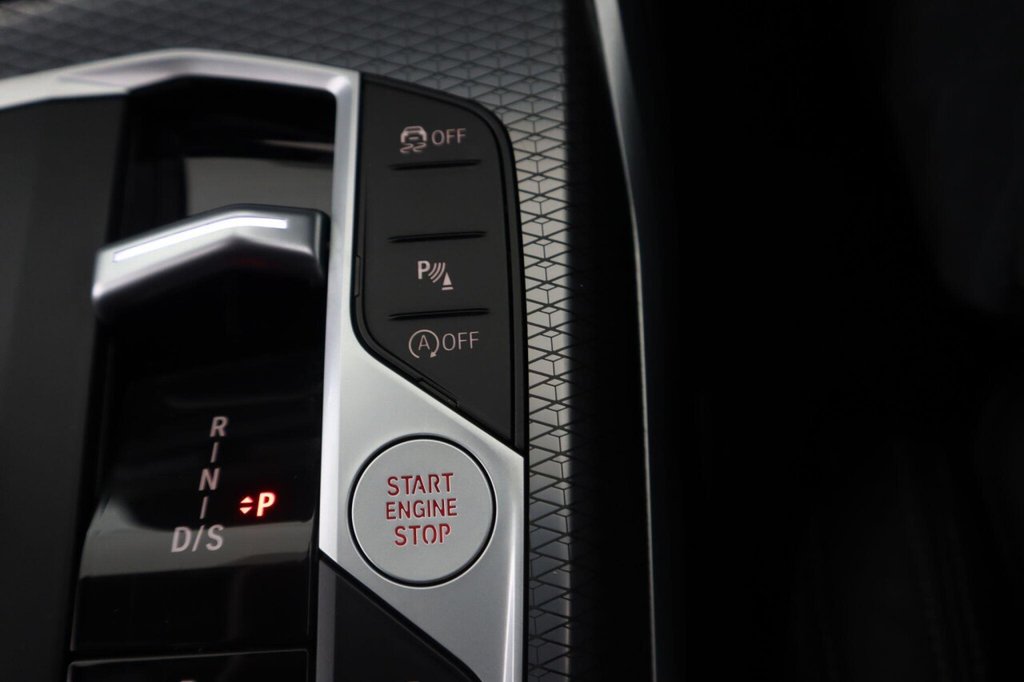 Used BMW 3 Series 2024 for sale - 77111096: Photo 21