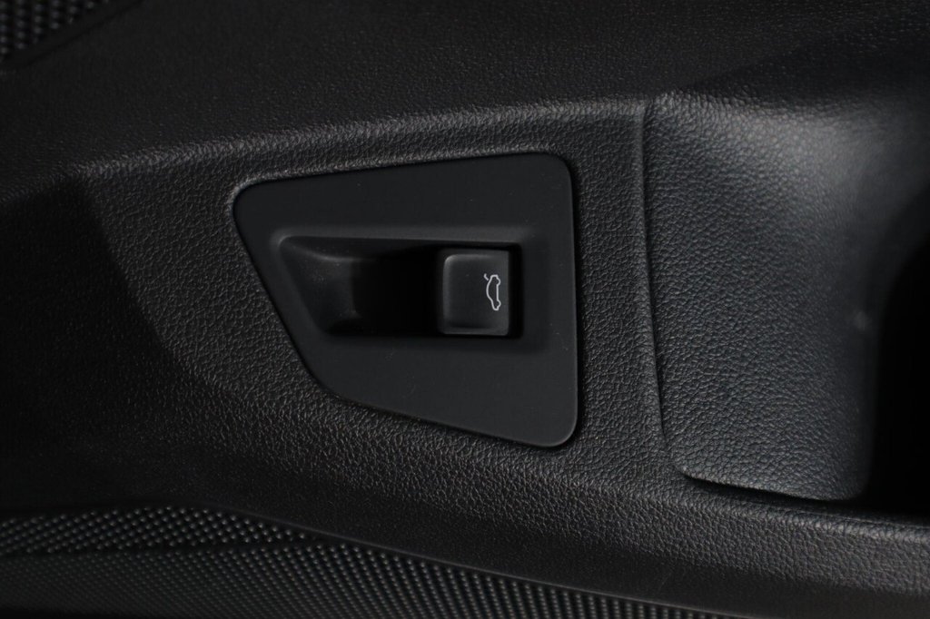 Used Volkswagen Touareg 2023 for sale - 77422465: Photo 27