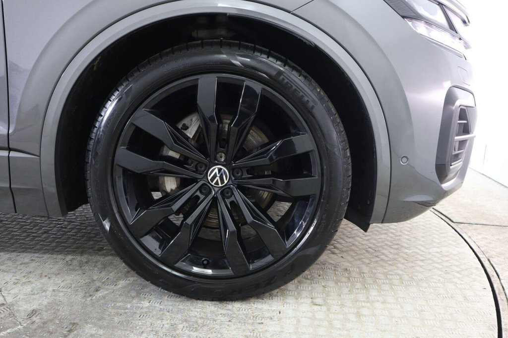 Used Volkswagen Touareg 2023 for sale - 77422465: Photo 32