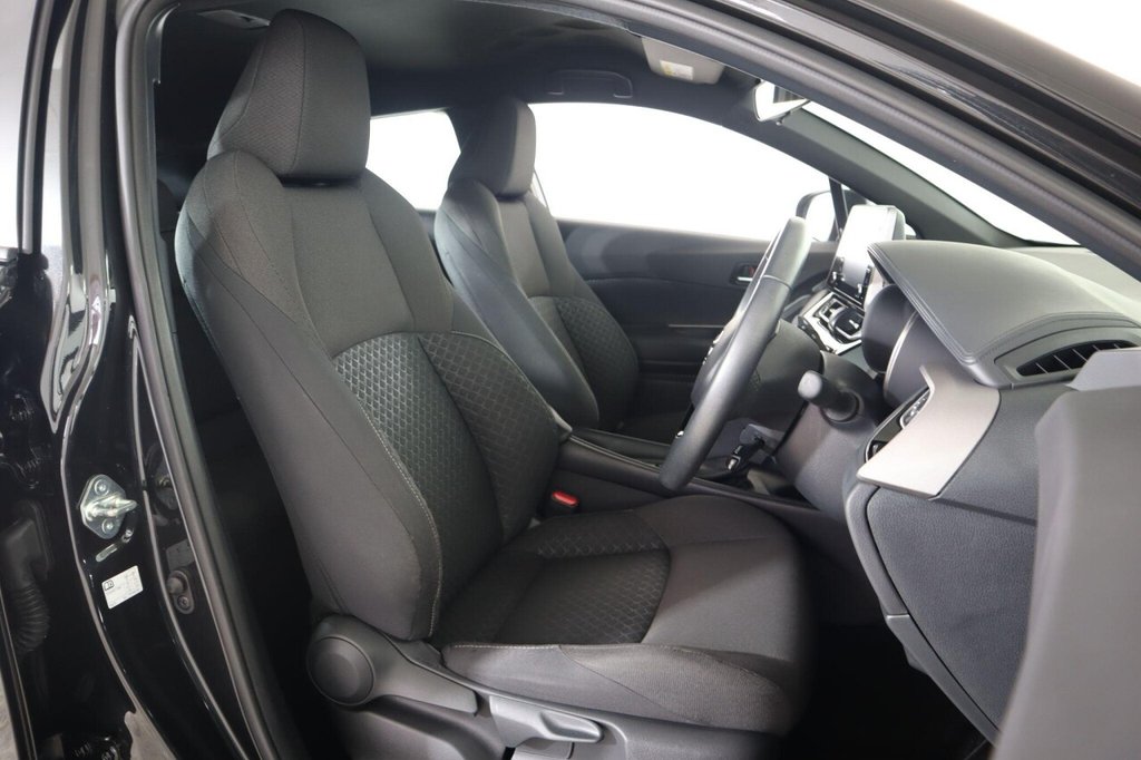 Used Toyota C-HR 2023 for sale - 77263673: Photo 13