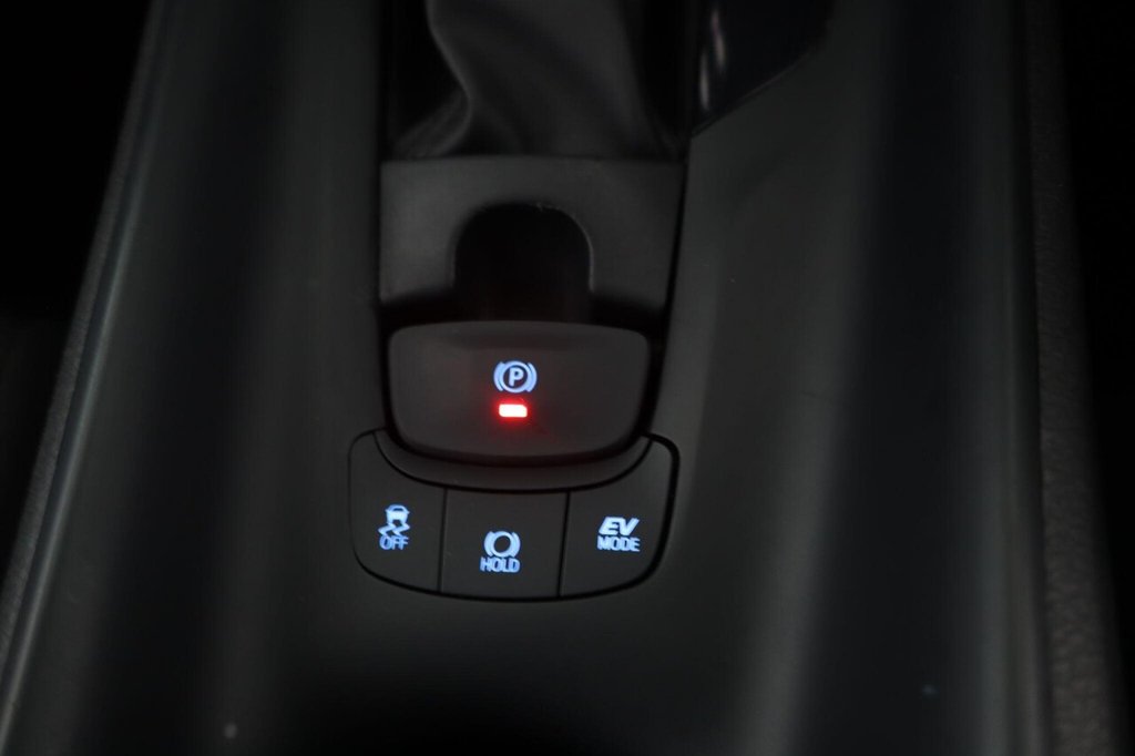 Used Toyota C-HR 2023 for sale - 77263673: Photo 23