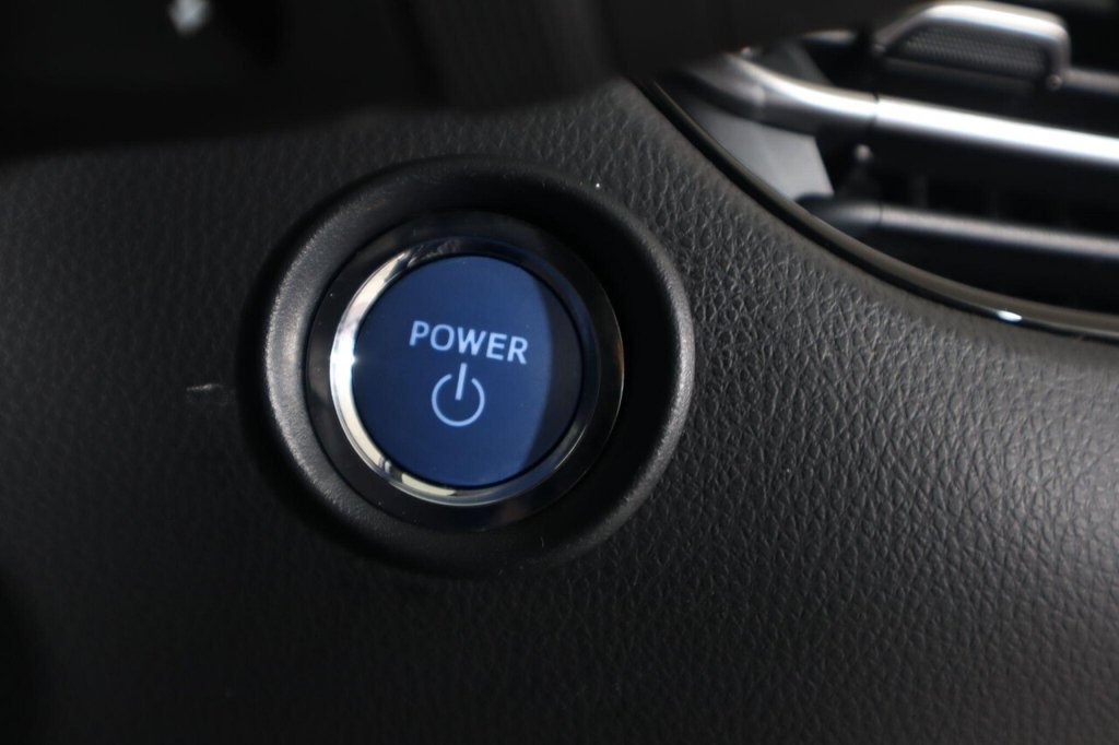 Used Toyota C-HR 2023 for sale - 77263673: Photo 24