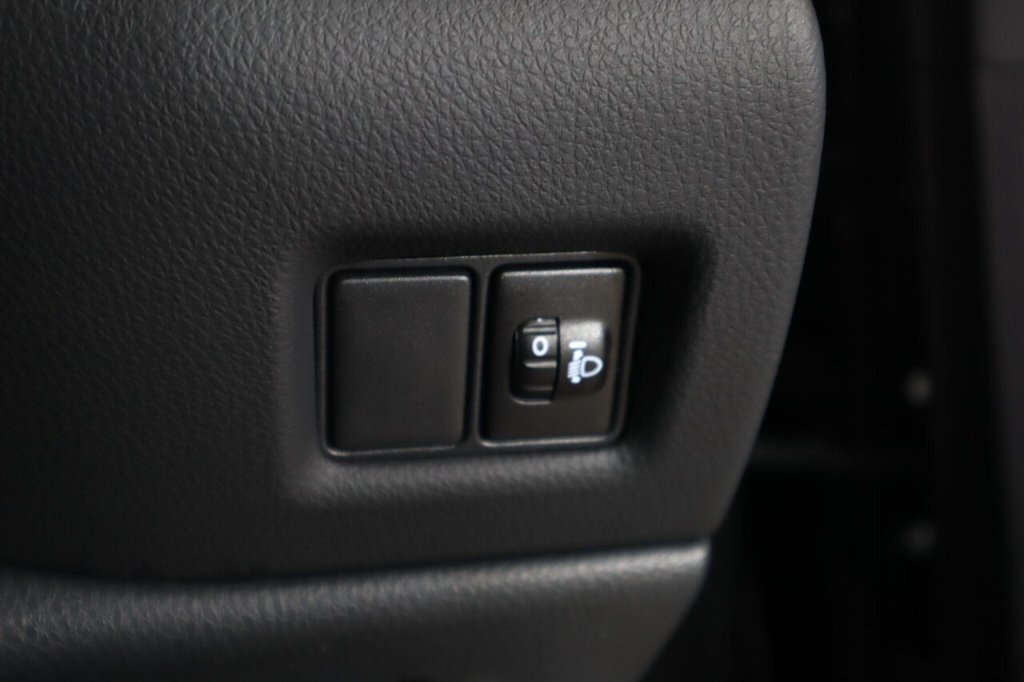 Used Toyota C-HR 2023 for sale - 77263673: Photo 25