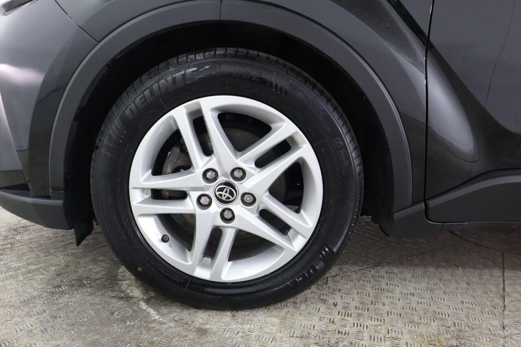Used Toyota C-HR 2023 for sale - 77263673: Photo 32