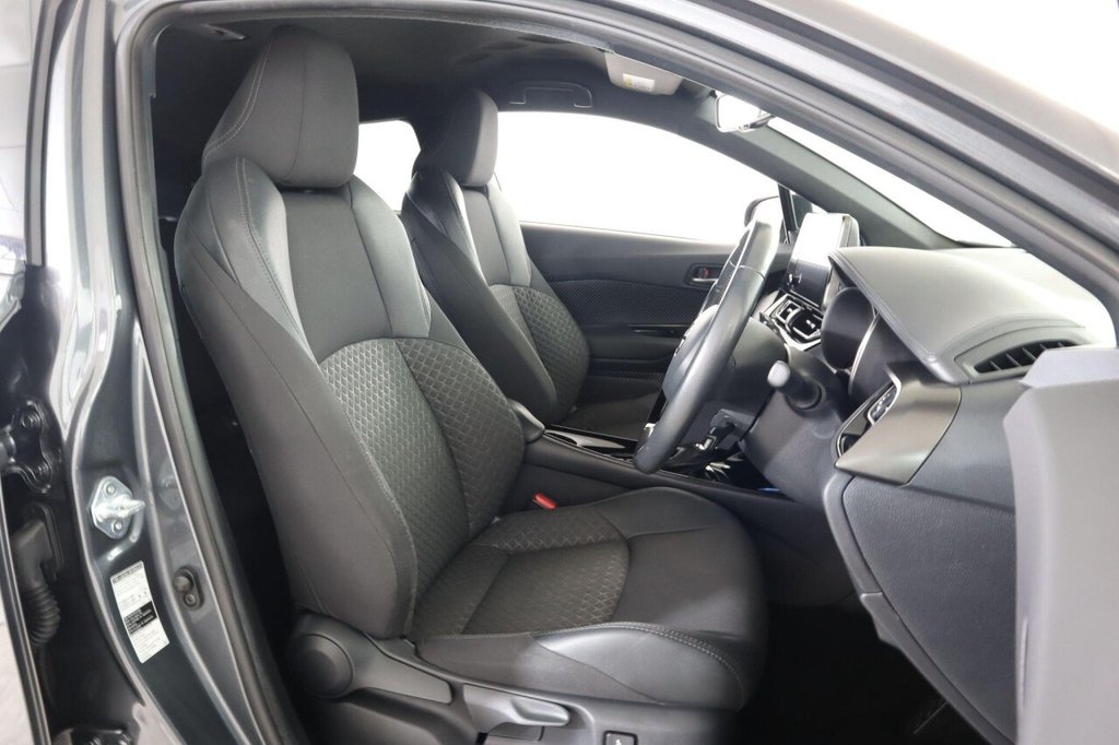 Used Toyota C-HR 2022 for sale - 76686175: Photo 14