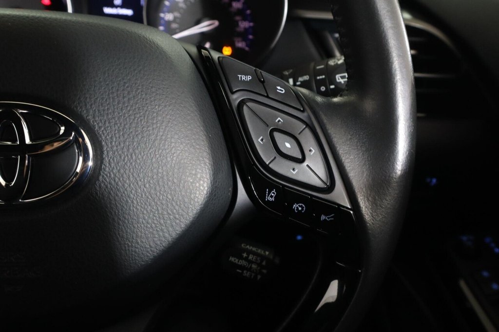 Used Toyota C-HR 2022 for sale - 76686175: Photo 17