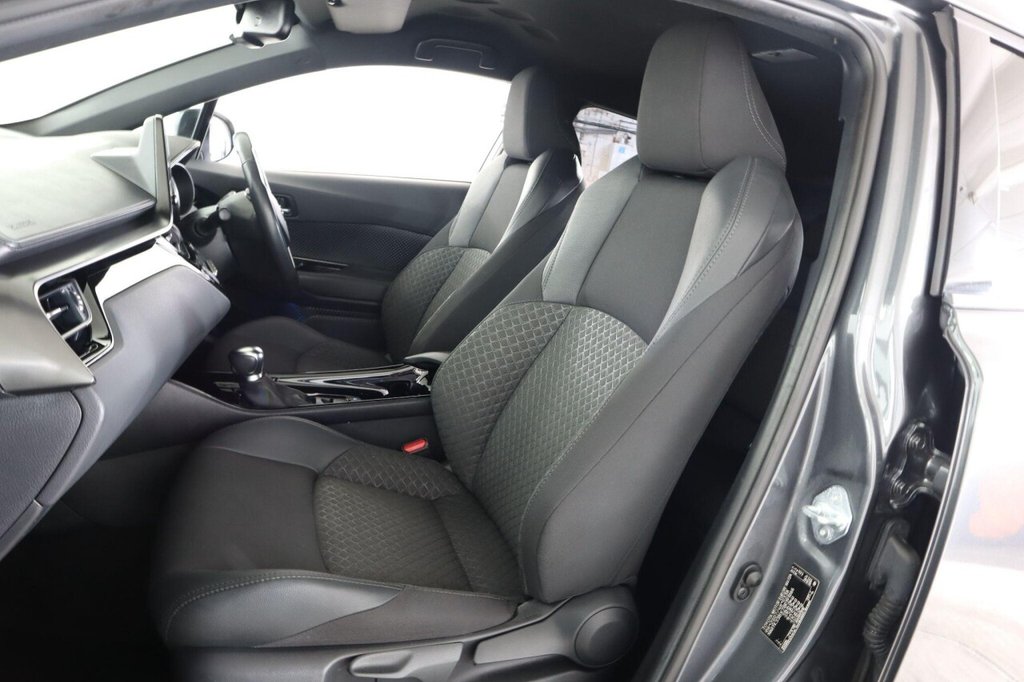 Used Toyota C-HR 2022 for sale - 76686175: Photo 47