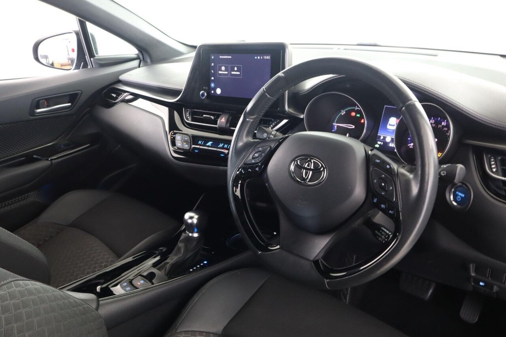 Used Toyota C-HR 2022 for sale - 76686175: Photo 50