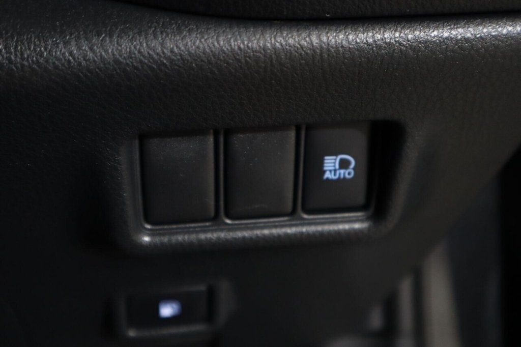 Used Toyota C-HR 2022 for sale - 76820982: Photo 26