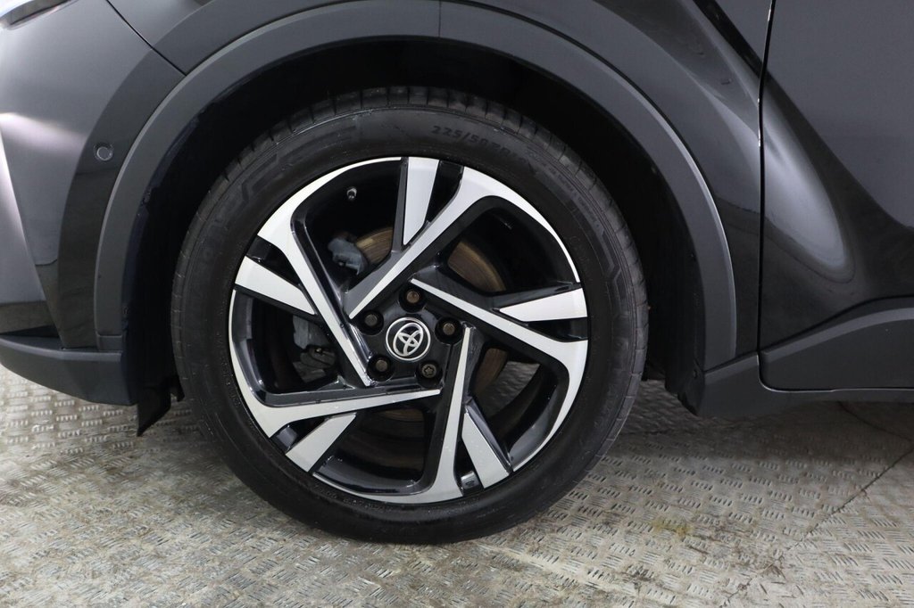 Used Toyota C-HR 2022 for sale - 76820982: Photo 32