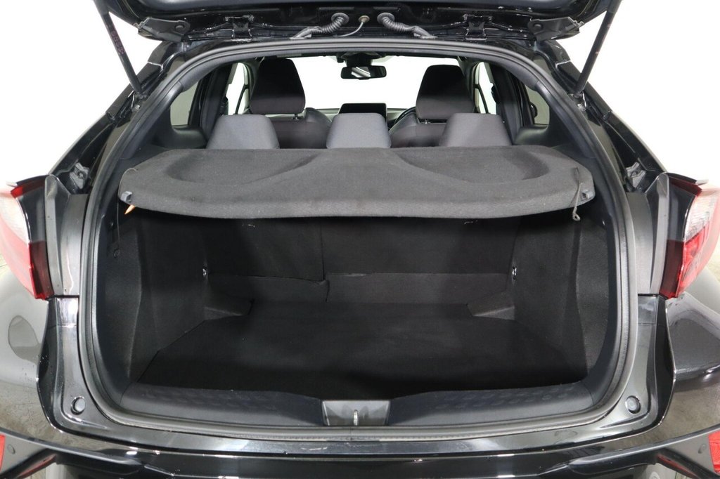 Used Toyota C-HR 2022 for sale - 76820982: Photo 45
