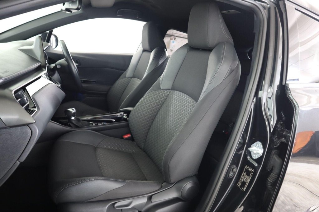 Used Toyota C-HR 2022 for sale - 76820982: Photo 46