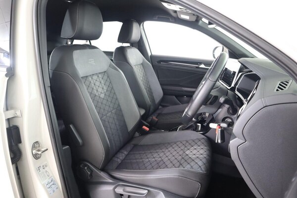 Used Volkswagen T-Roc 2022 for sale - 76185549: Photo 15